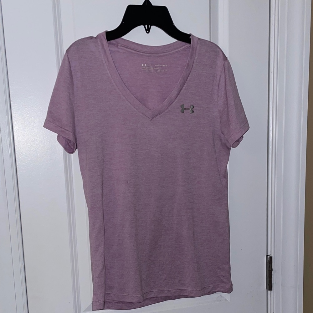Under Armour Women's Lavender V-Neck Tee
